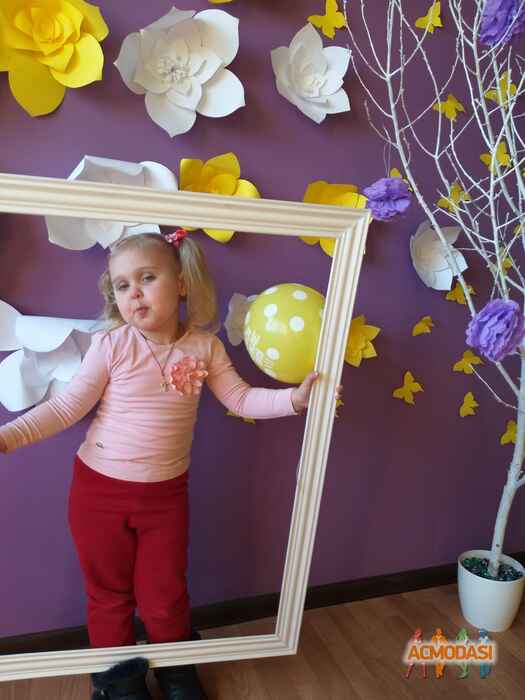 Поліна Богданівна Передрук фото №1407109. Завантажено 04 Червня 2019