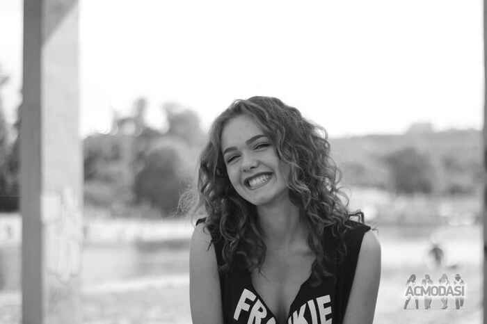 Valerie  Krokos фото №1113395. Завантажено 06 Жовтня 2017