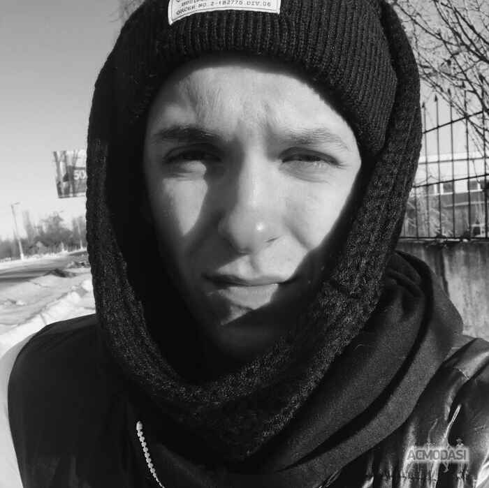 Евгений Игоревич Холодков фото №1241240. Завантажено 06 Червня 2018