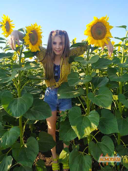 Анна Ростиславівна Шпортій фото №1423911. Завантажено 17 Липня 2019