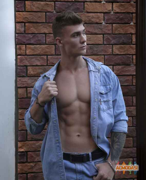 ANDRII Serhiyovych MENCHII фото №1446043. Завантажено 08 Вересня 2019