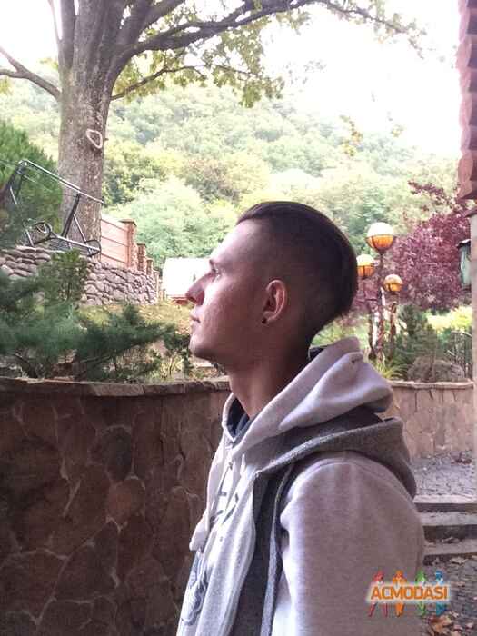 Денис Дмитрович Устюжанінов фото №1184817. Завантажено 12 Лютого 2018