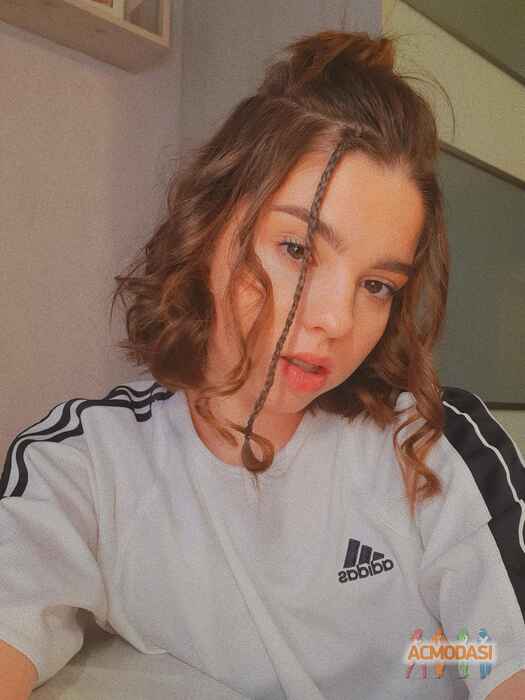 Adelina  Petrus фото №1619154. Завантажено 01 Квітня 2021