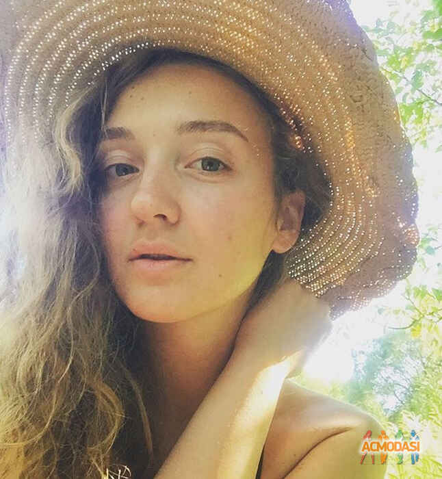 Марина Вячеславівна Білокур фото №1194346. Завантажено 24 Лютого 2018