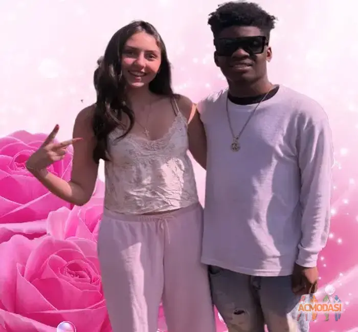 Trell 1738  & Joselyn фото №1740997. Завантажено 16 Березня 2025