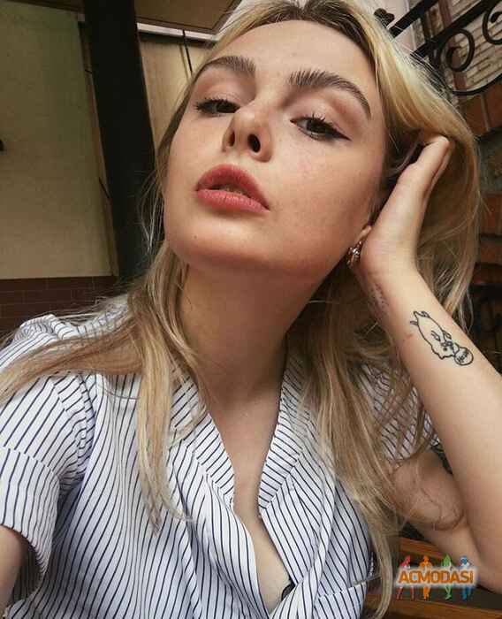 Лена Олеговна Коломиец фото №1413835. Завантажено 23 Червня 2019