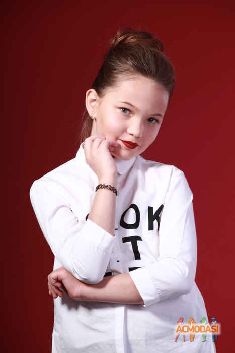 Поліна Олександрівна Полегенька фото №1147951. Завантажено 04 Грудня 2017