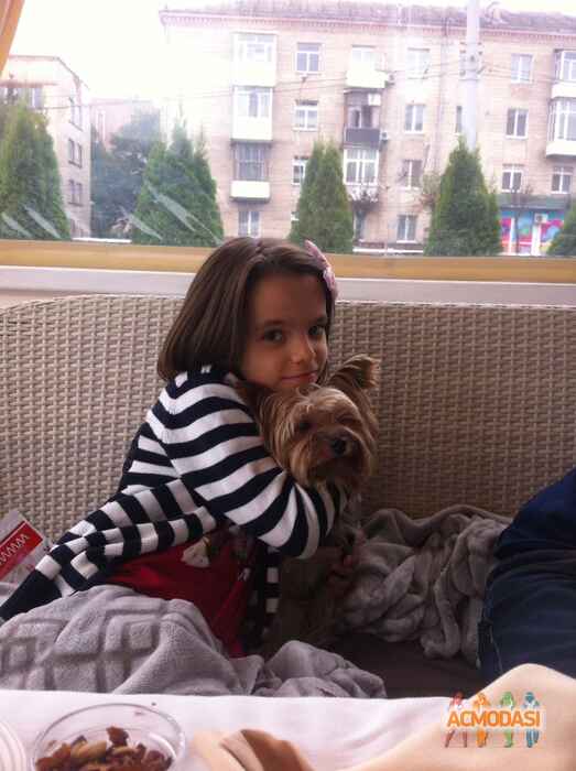 Уляна Олександрівна Карцелюба фото №936978. Завантажено 27 Липня 2016