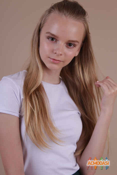 Дарина Сергеевна Удовиченко фото №1258408. Завантажено 14 Липня 2018