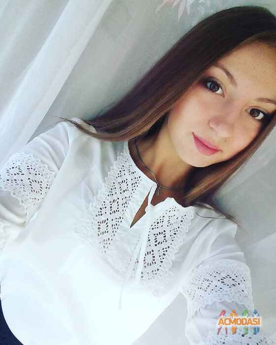 Карина Романовна Козеренко фото №1030698. Завантажено 12 Березня 2017