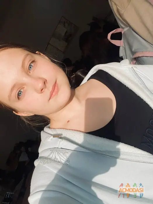 Олександра  Михайлова фото №1743219. Завантажено 19 Травня 2025