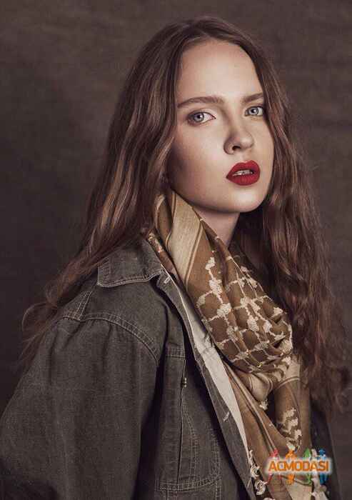 Маруся Костянтинівна Звнченко фото №963736. Завантажено 28 Вересня 2016