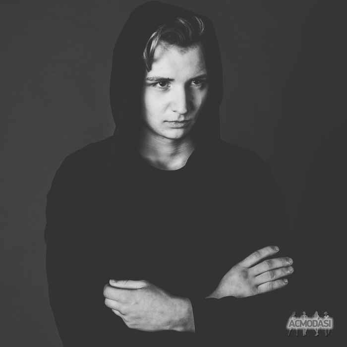 Сергій Kotov Актер со стажом фото №1228378. Завантажено 07 Травня 2018