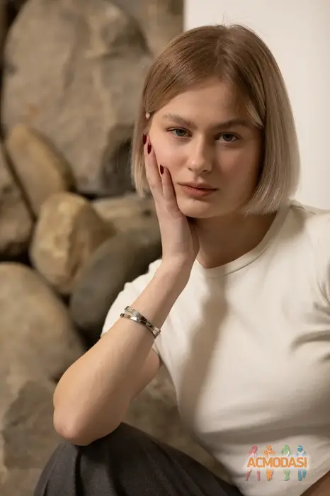 Yulia  Dmitrishin фото №1748316. Завантажено 09 Жовтня 2025