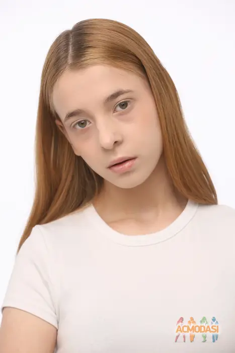 Діана  Ляшенко фото №1751170. Завантажено 04 Січня 2026