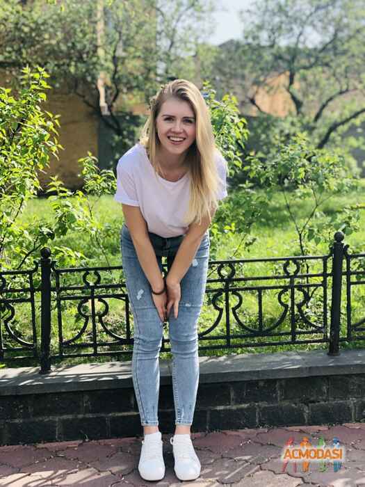 Карина Олександрівна Криволап фото №1400593. Завантажено 15 Травня 2019