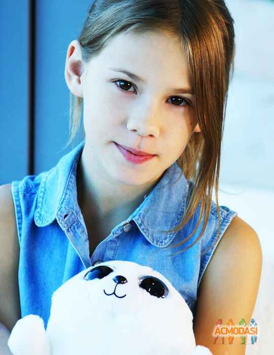 Вероника Николаевна Тернавчук фото №1117726. Завантажено 13 Жовтня 2017