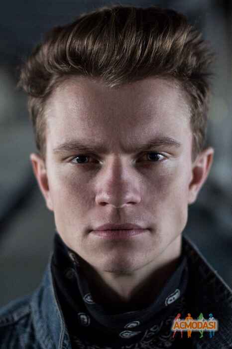 Roman   фото №1126013. Завантажено 29 Жовтня 2017