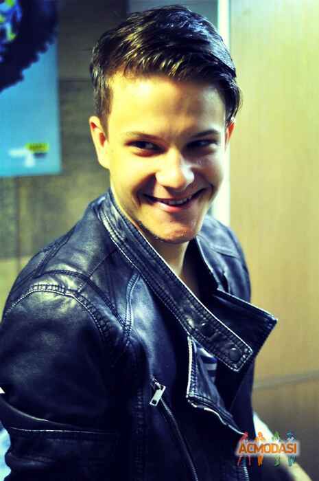 Aртем Олександрович Петренко фото №1011374. Завантажено 24 Січня 2017