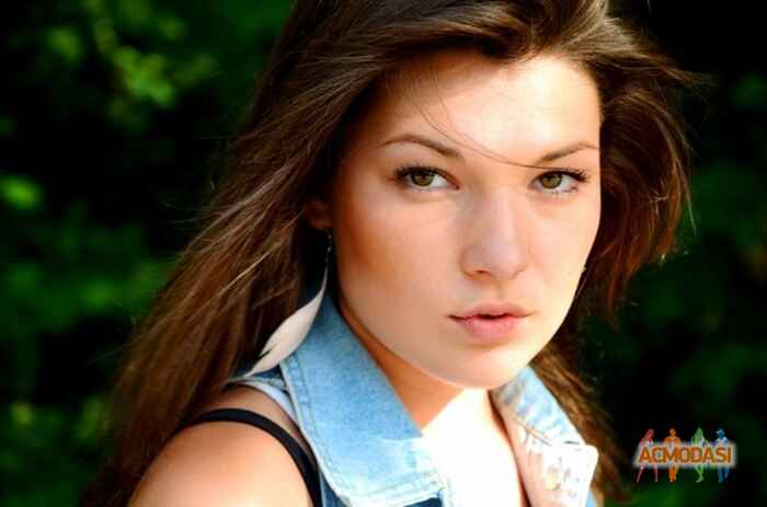 Чубова  Лиза фото №110450. Завантажено 25 Листопада 2011