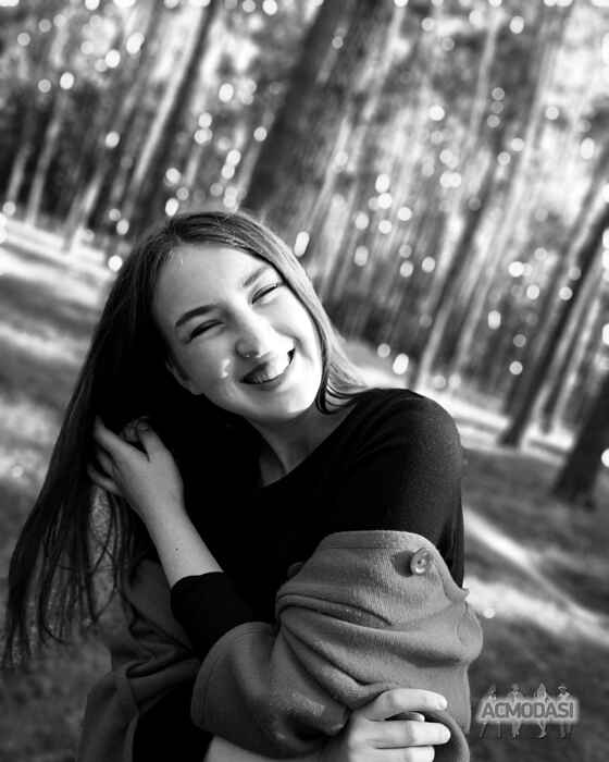 Angelina M. Lyashinska фото №1317799. Завантажено 06 Листопада 2018