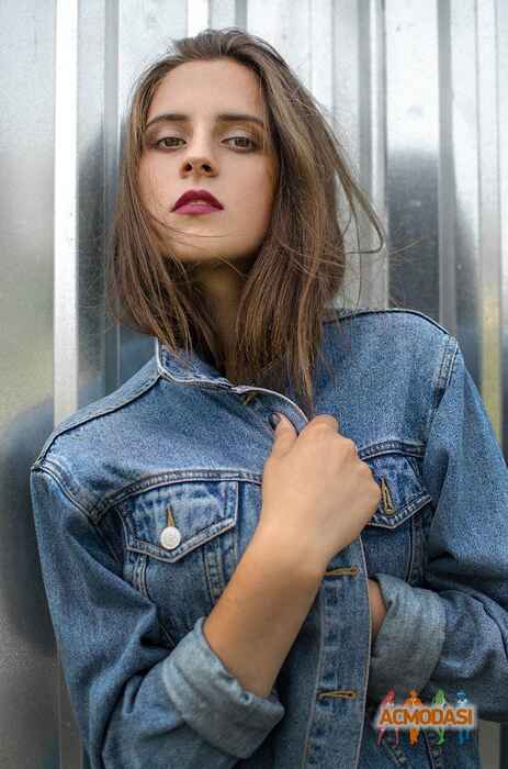 Мирослава Виталиевна Миколаенко фото №1047861. Завантажено 27 Квітня 2017