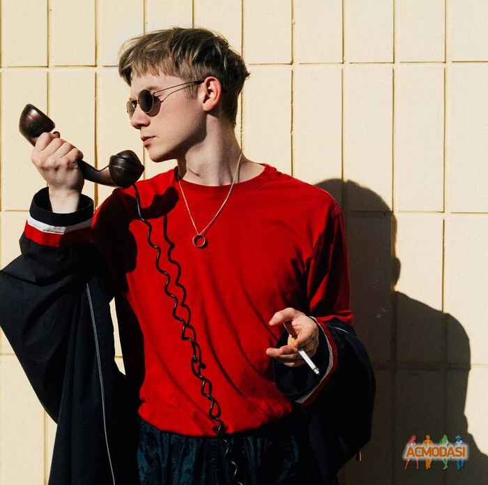 Denni Hoffman  фото №1388733. Завантажено 12 Квітня 2019