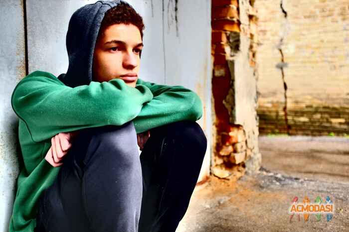 Leon Volovoda Demesie фото №910024. Завантажено 15 Травня 2016