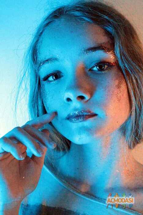 Яна Юріївна Науменко фото №1047672. Завантажено 26 Квітня 2017