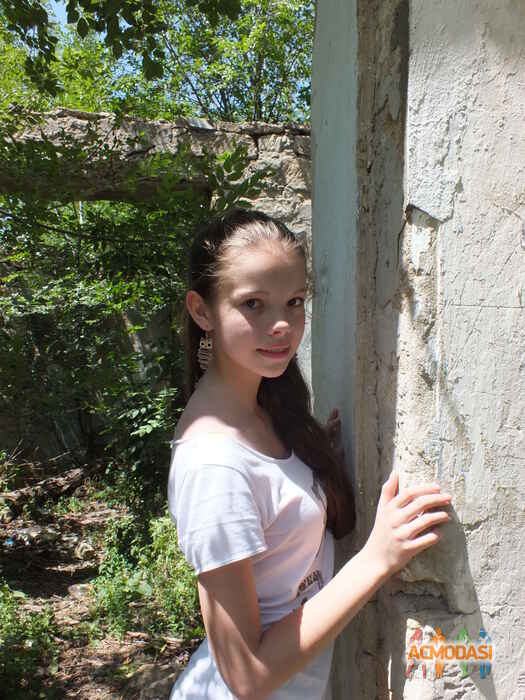 Яна   фото №435386. Завантажено 26 Червня 2013