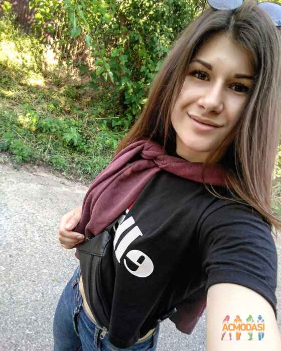 Алiна Iгорiвна Iщенко фото №1134580. Завантажено 11 Листопада 2017