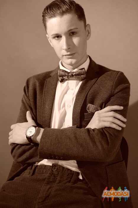 Владислав Игоревич Чередниченко фото №1325935. Завантажено 20 Листопада 2018