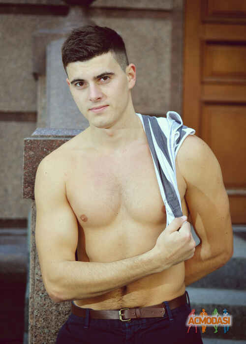 Антон Юрійович Іллючок фото №825966. Завантажено 28 Серпня 2015