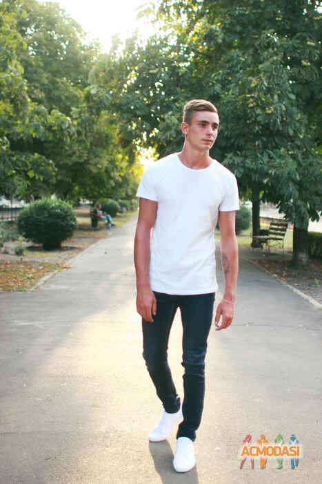 Евгений Олегович Гонтаренко фото №1105963. Завантажено 18 Вересня 2017