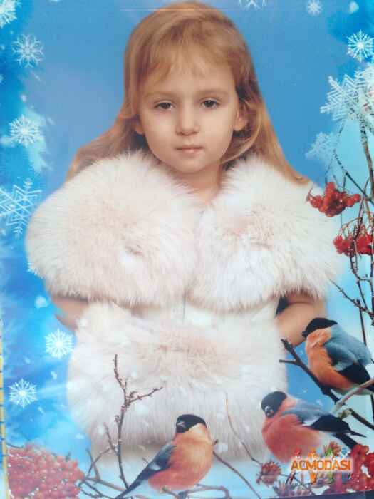 Эвелина Юрьевна Слюсарь фото №1030619. Завантажено 12 Березня 2017