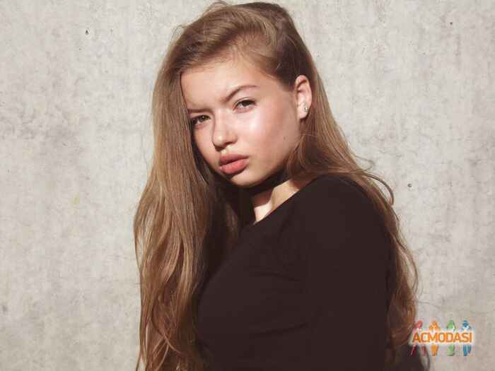 Вікторія Юріївна Цимбалюк фото №1018647. Завантажено 10 Лютого 2017