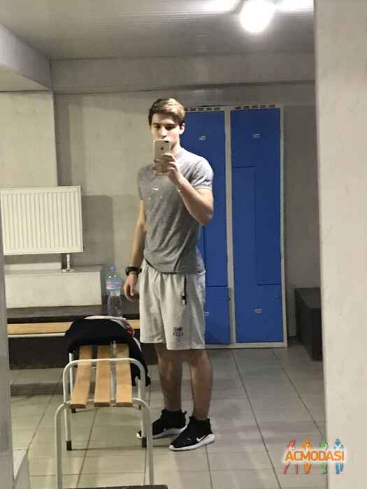 Ярослав Романович Троценко фото №1157205. Завантажено 26 Грудня 2017