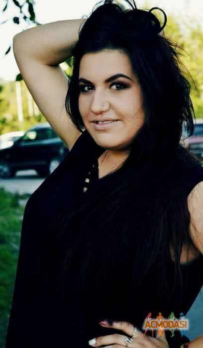 Юлія  Карабанова фото №1115255. Завантажено 09 Жовтня 2017