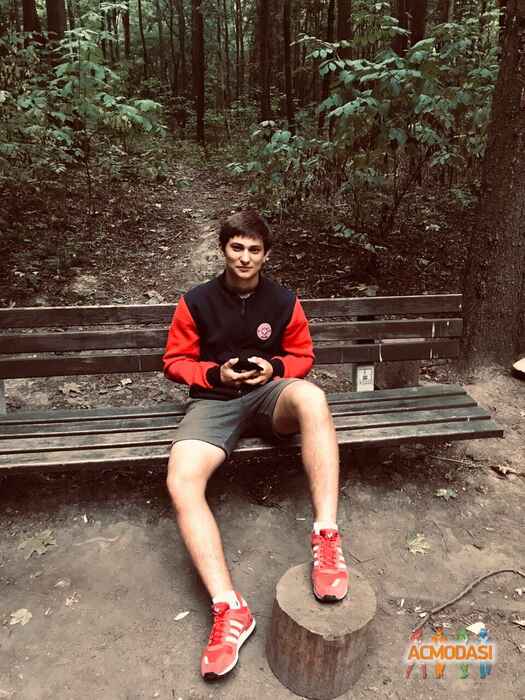 Артур Анатальович Пасічник фото №1488034. Завантажено 14 Грудня 2019