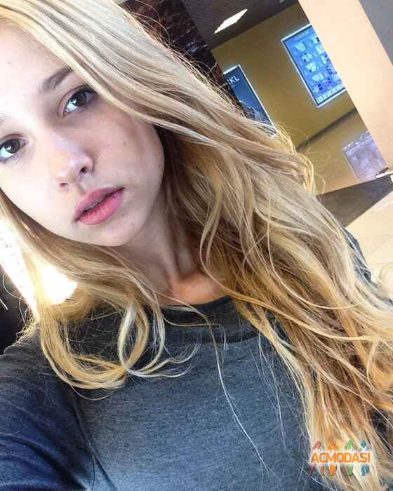 Даша Верыс Викторовна фото №1010385. Завантажено 22 Січня 2017