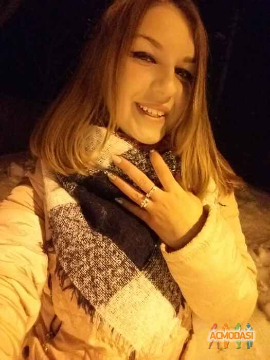 Вика Леонидовна Любимова фото №1204979. Завантажено 13 Березня 2018