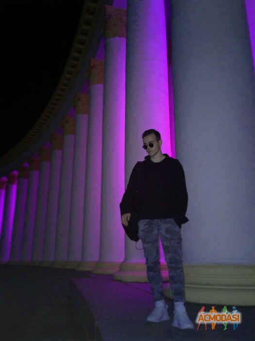 Богдан Анатолійович Максименко фото №1525640. Завантажено 28 Квітня 2020