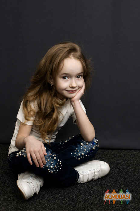 Милана Михайловна Соловей фото №1390431. Завантажено 17 Квітня 2019