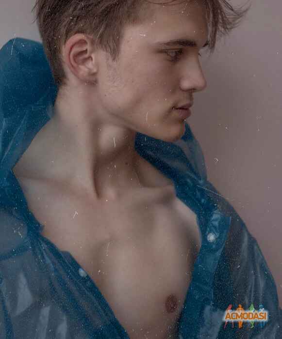 Дмитро   фото №1129755. Завантажено 04 Листопада 2017