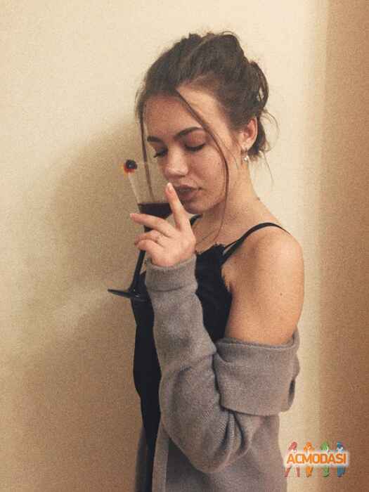 Олена Павлівна Рубаник фото №1322263. Завантажено 14 Листопада 2018