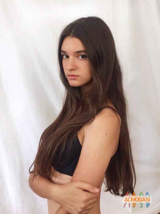 Vika  Bondar фото №1429997. Завантажено 01 Серпня 2019