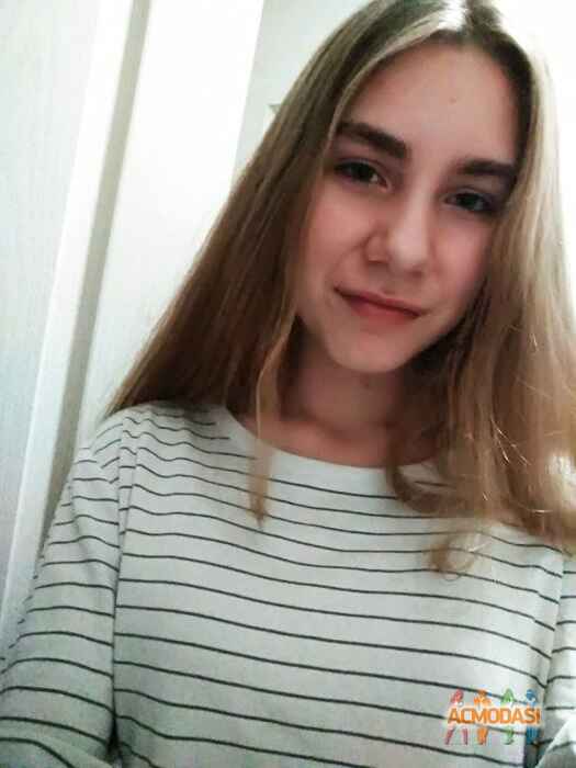 Яна Игоревна Цымбалюк фото №1198127. Завантажено 01 Березня 2018