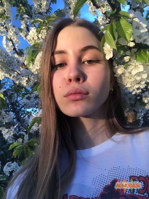 Полина Дмитриевна Феликсова фото №1234819. Завантажено 22 Травня 2018