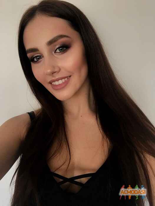 Дарья Костянтинівна Коцюба фото №1199096. Завантажено 02 Березня 2018