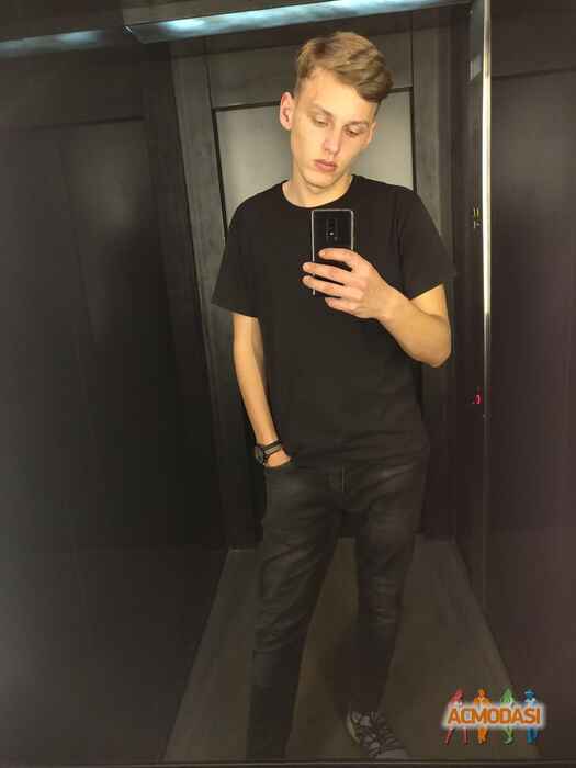 Андрій Вахарик Васильович фото №1454360. Завантажено 28 Вересня 2019